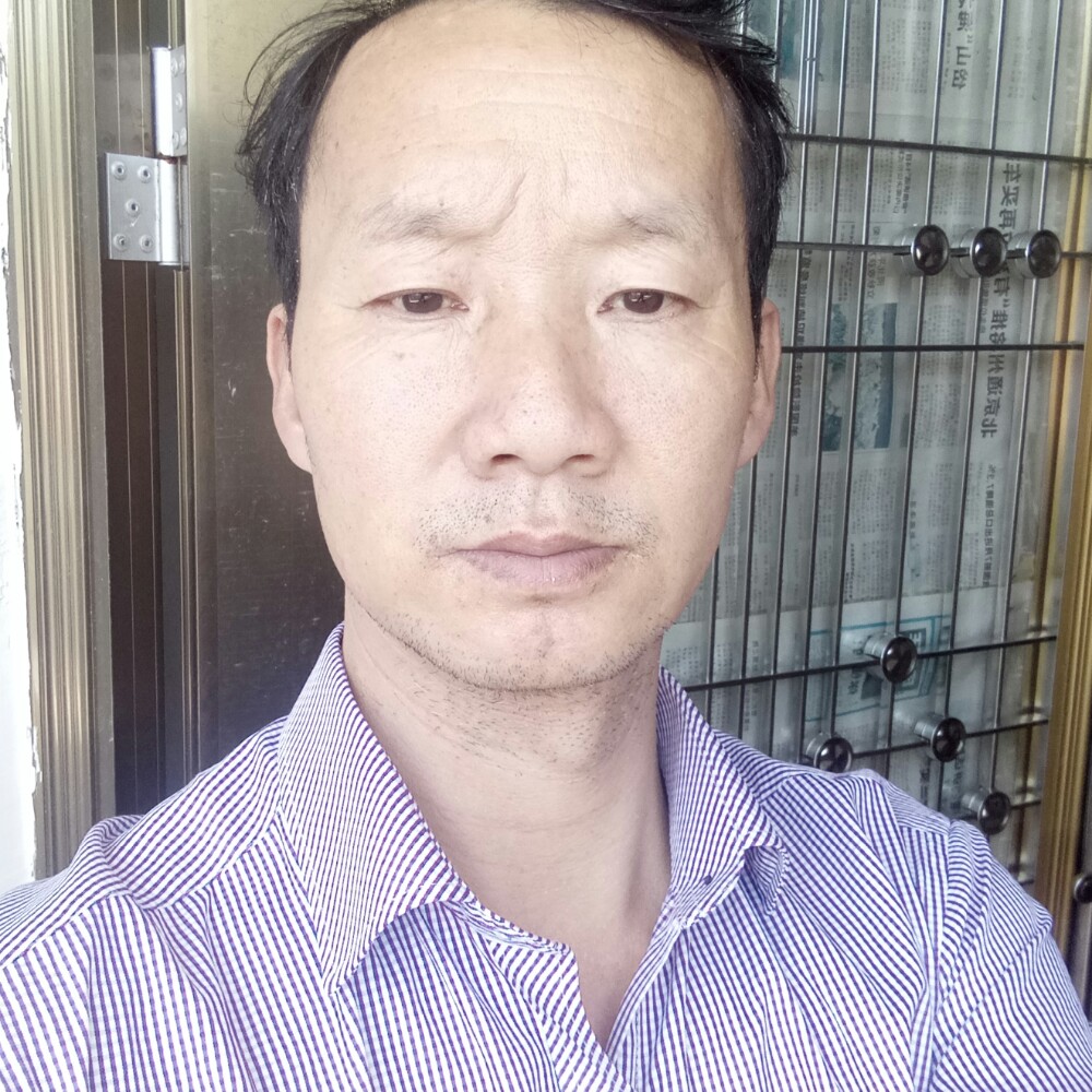 欢呼还云朵的照片