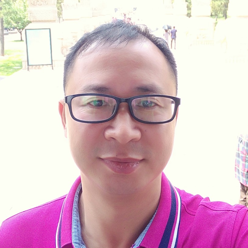 老卢哥的照片