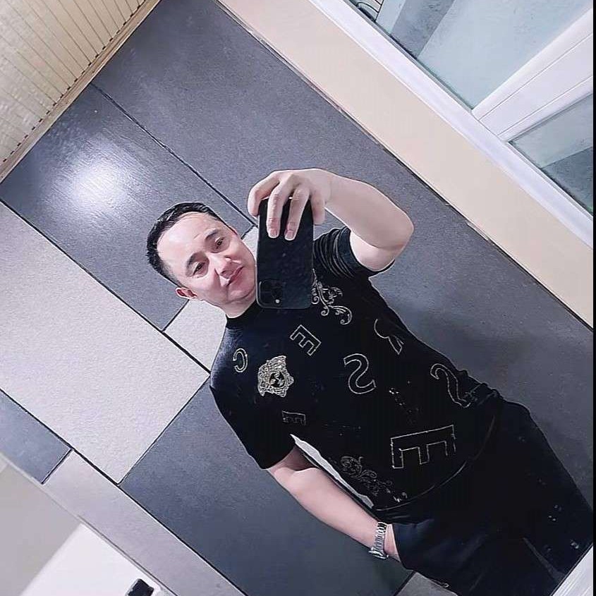 听话与墨镜的照片