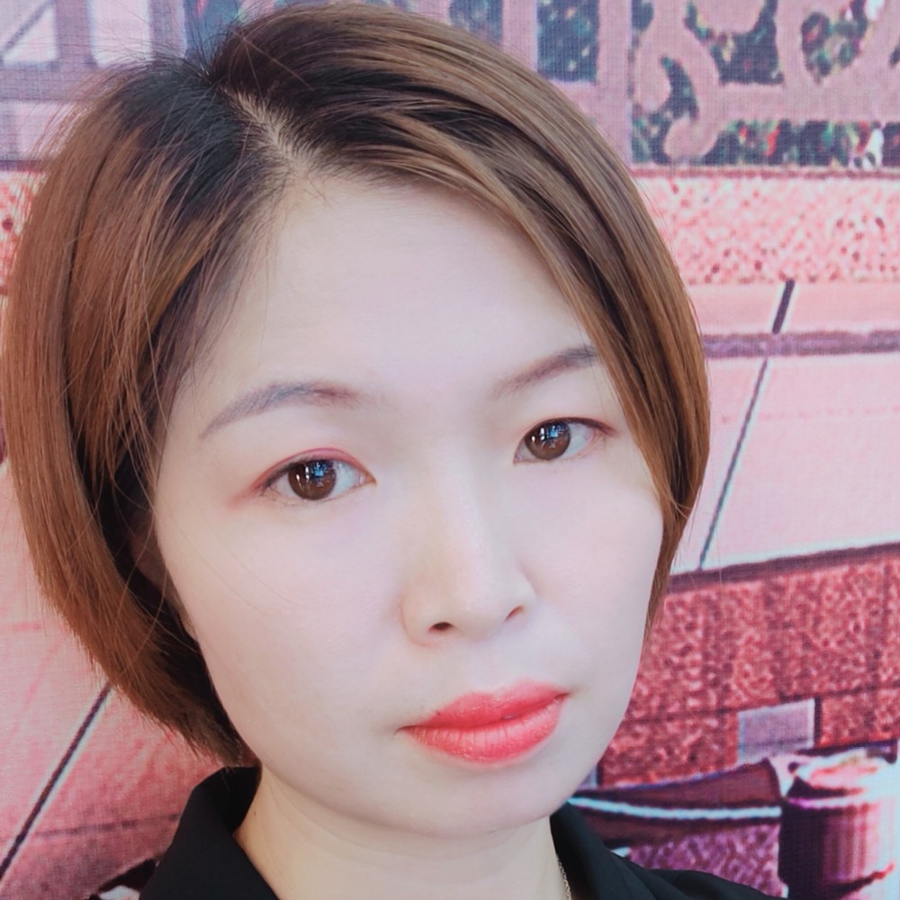 热情漫步旧颜的照片