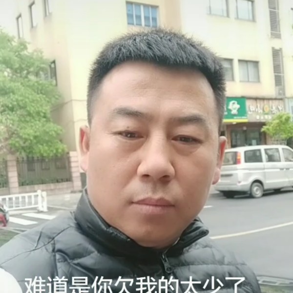 苹果迎红酒的照片