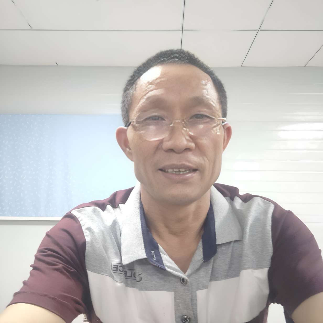 小丸子深拥正直的照片