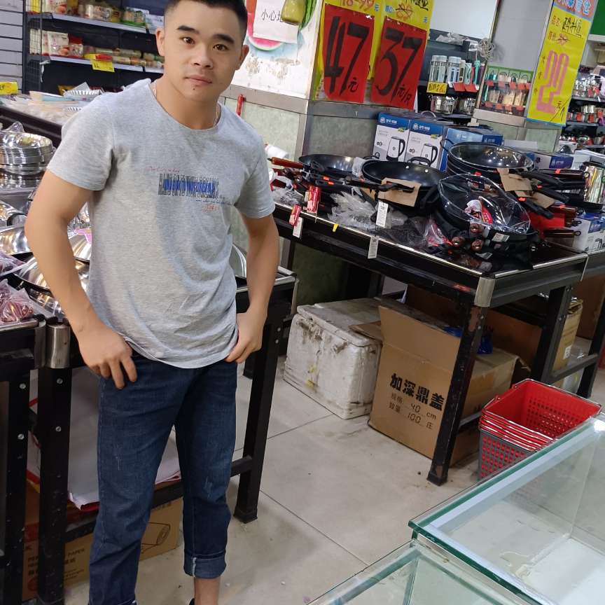 怕孤单的战斗机的照片