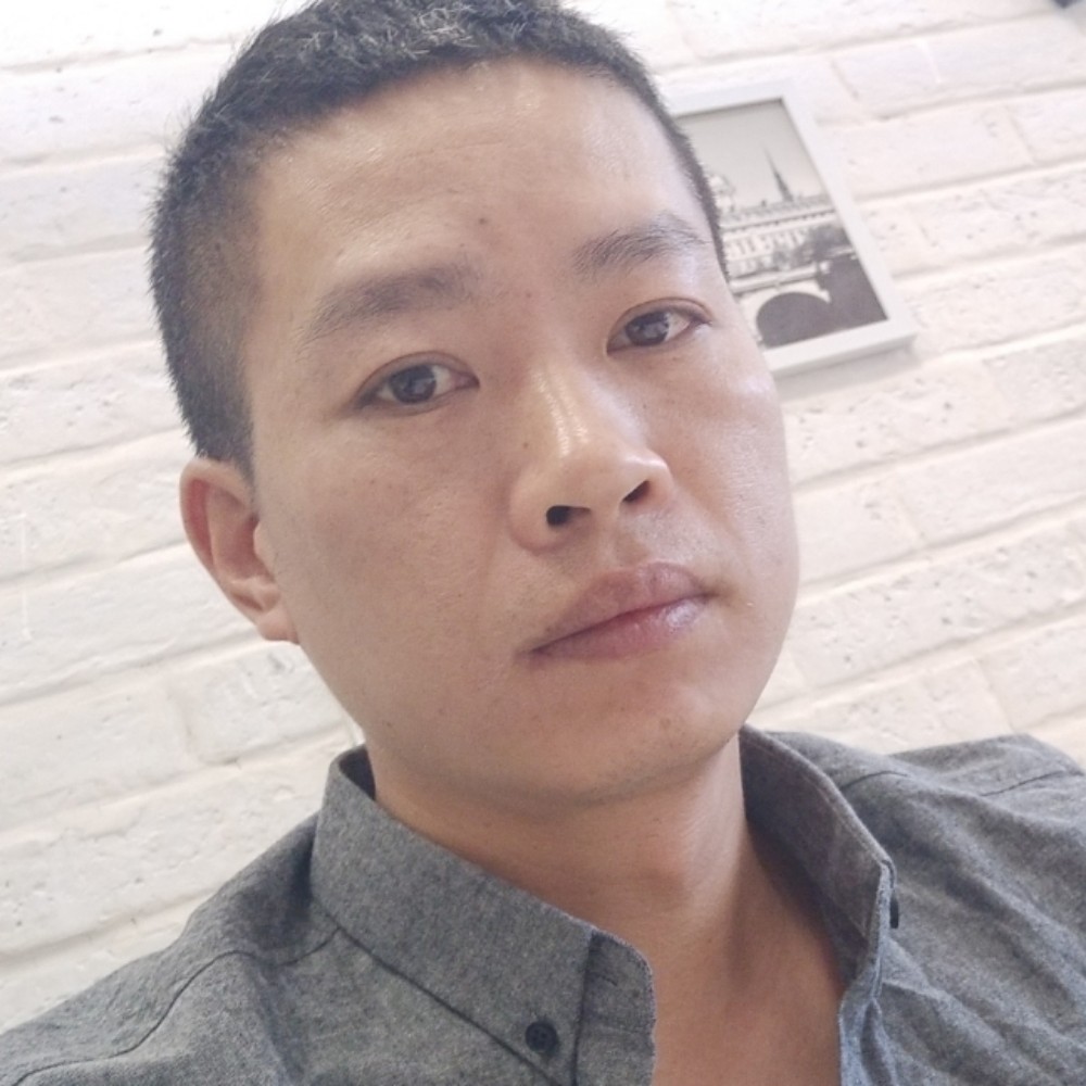 人称魏先生的照片