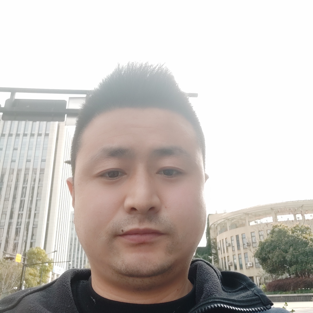 红山男孩的照片