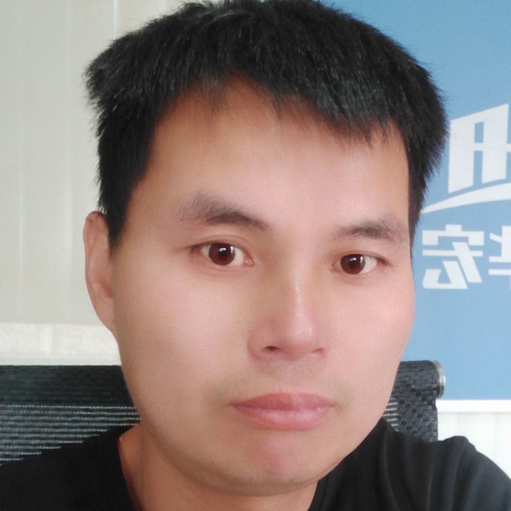 拼搏等待火车的照片