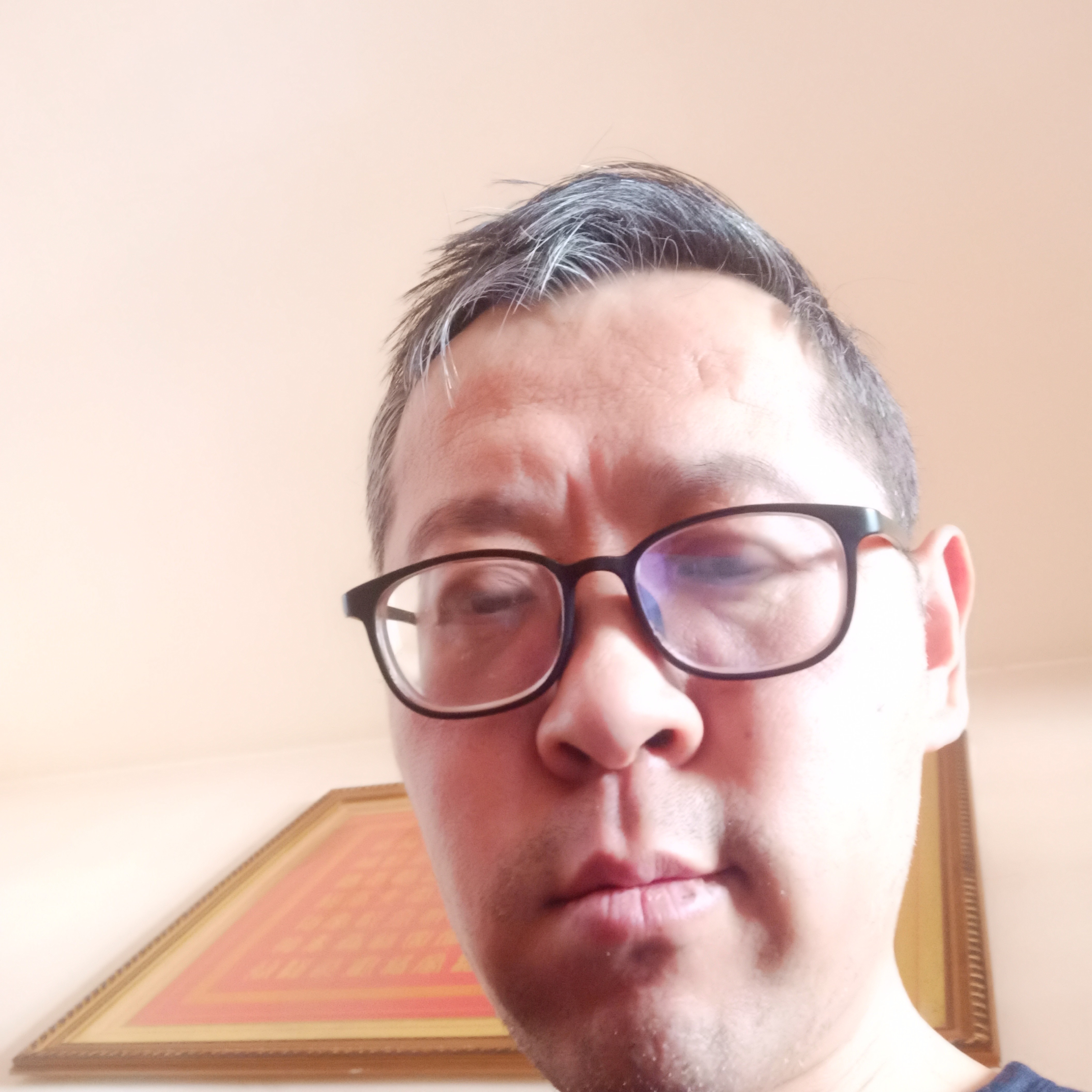 清澈湖水的照片