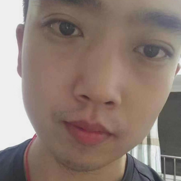 爱在那爱的的照片