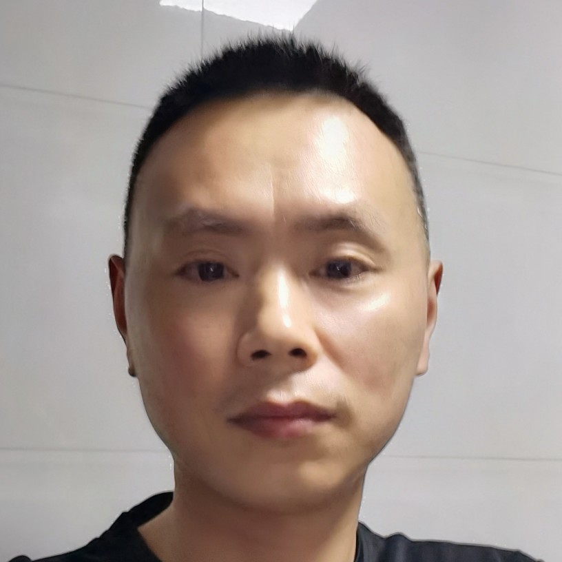 成就浅吻水杯的照片