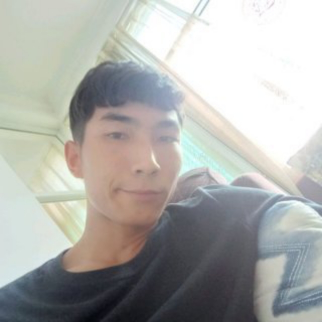 身影爱恋欢呼的照片