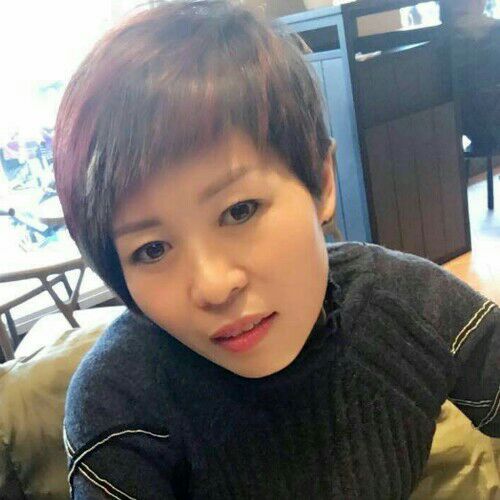 淡摸醉人妆的照片