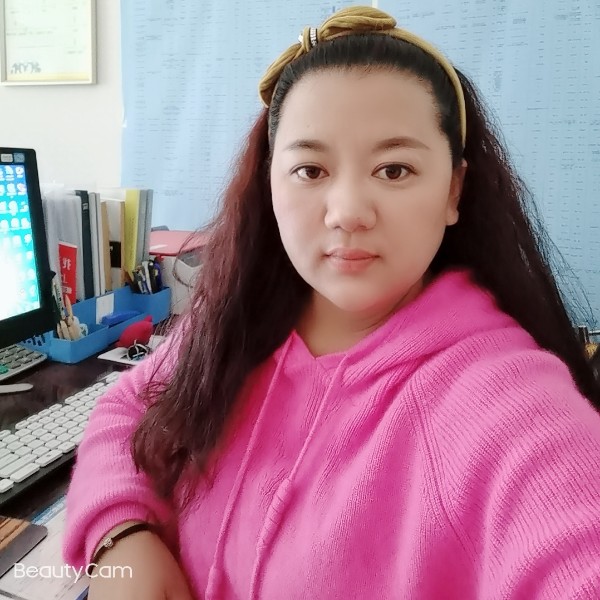 宝丽女人的照片
