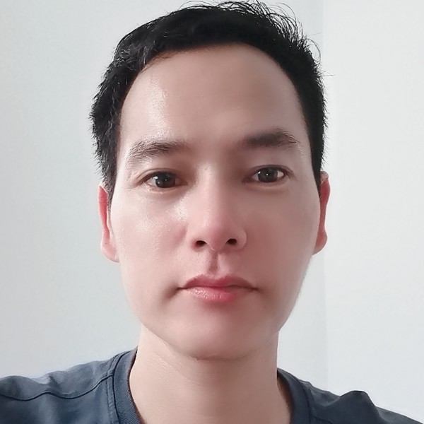 正直笑美女的照片