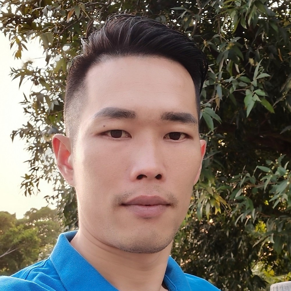 神勇打自行车的照片