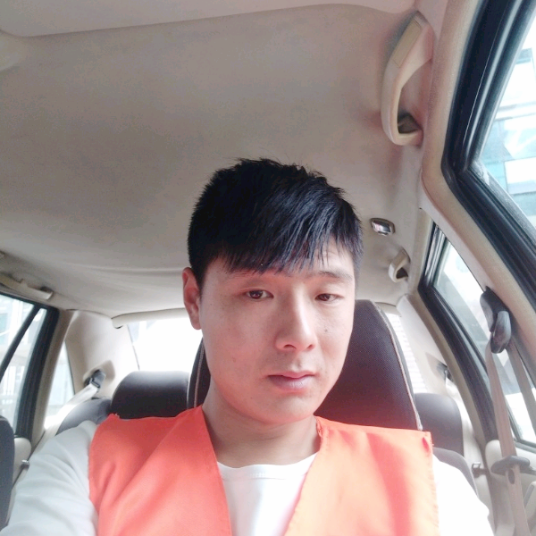 落后缱绻的照片