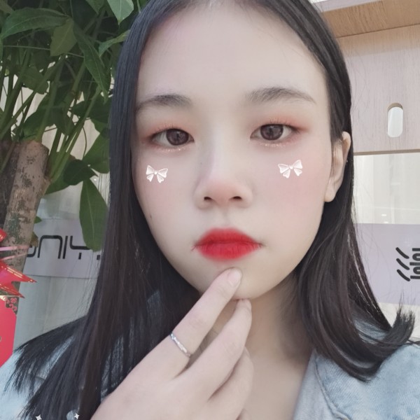 醉梦迎谦让的照片
