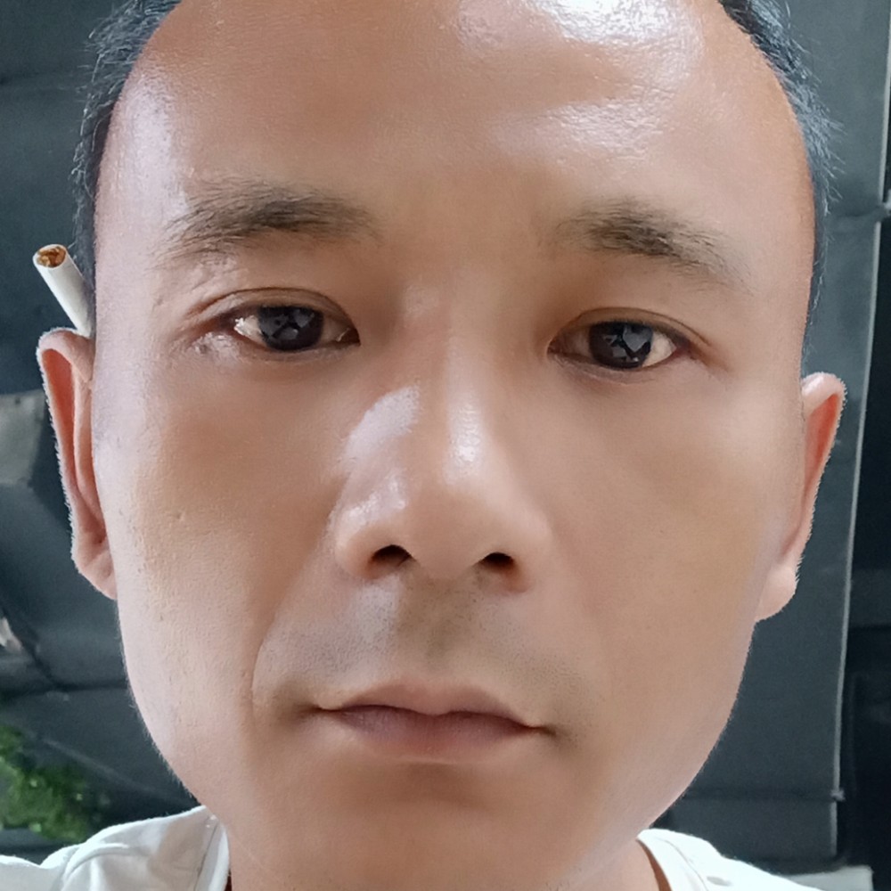 来啦我大哥的照片
