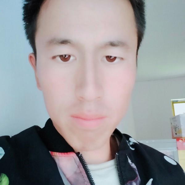 单身小峰哥哥的照片