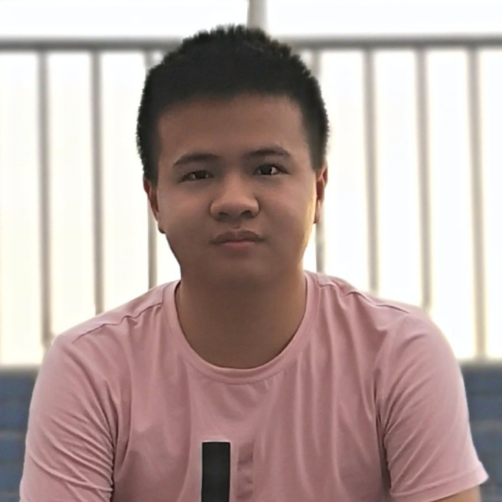 溪流回眸冷酷的照片