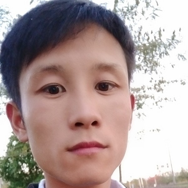 柔弱清曲的照片