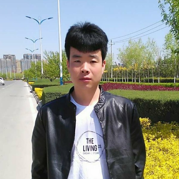 袁帅气小伙子的照片