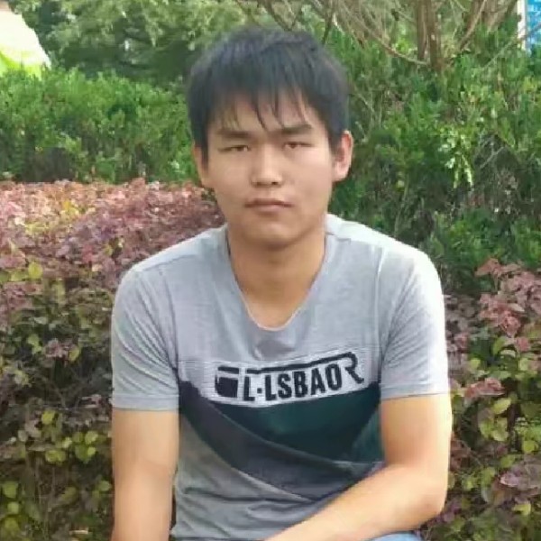 凝眸沉静的照片