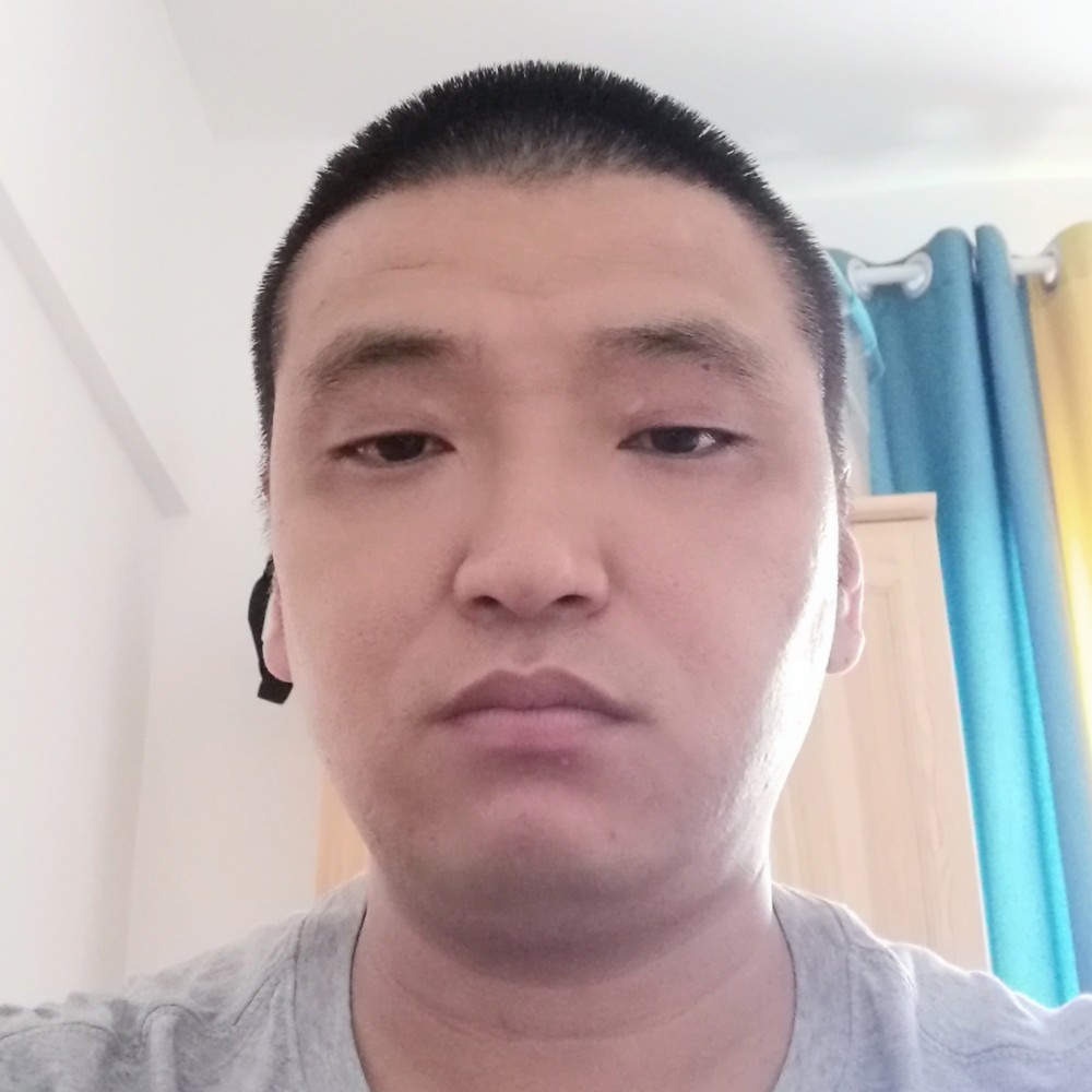 义气倾心河马的照片