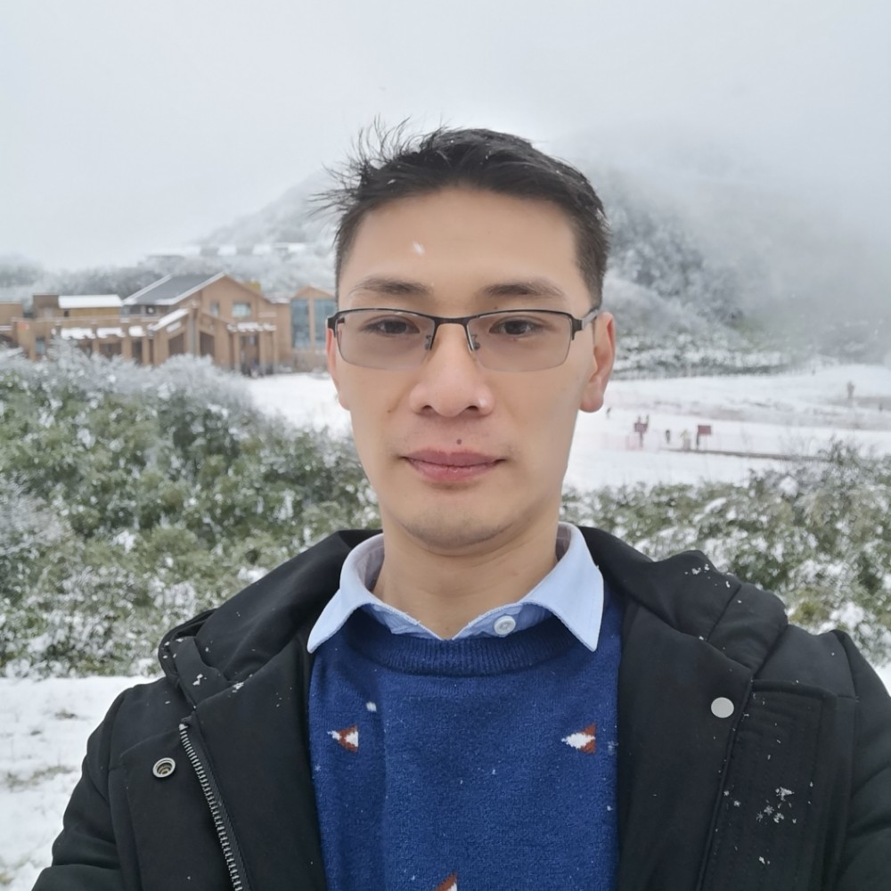 啊！亮的照片