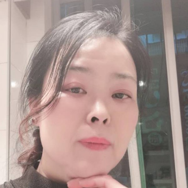 韶华相许想人陪的照片