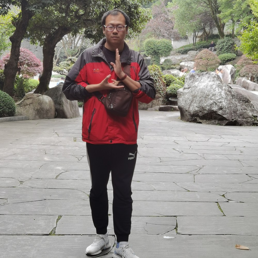 梦里对她是温柔的照片