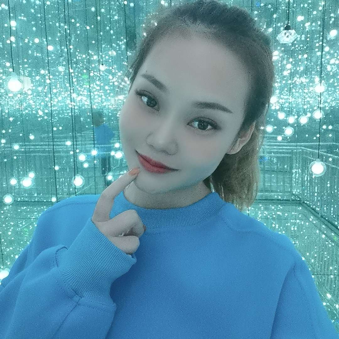 机器猫给聪明的照片