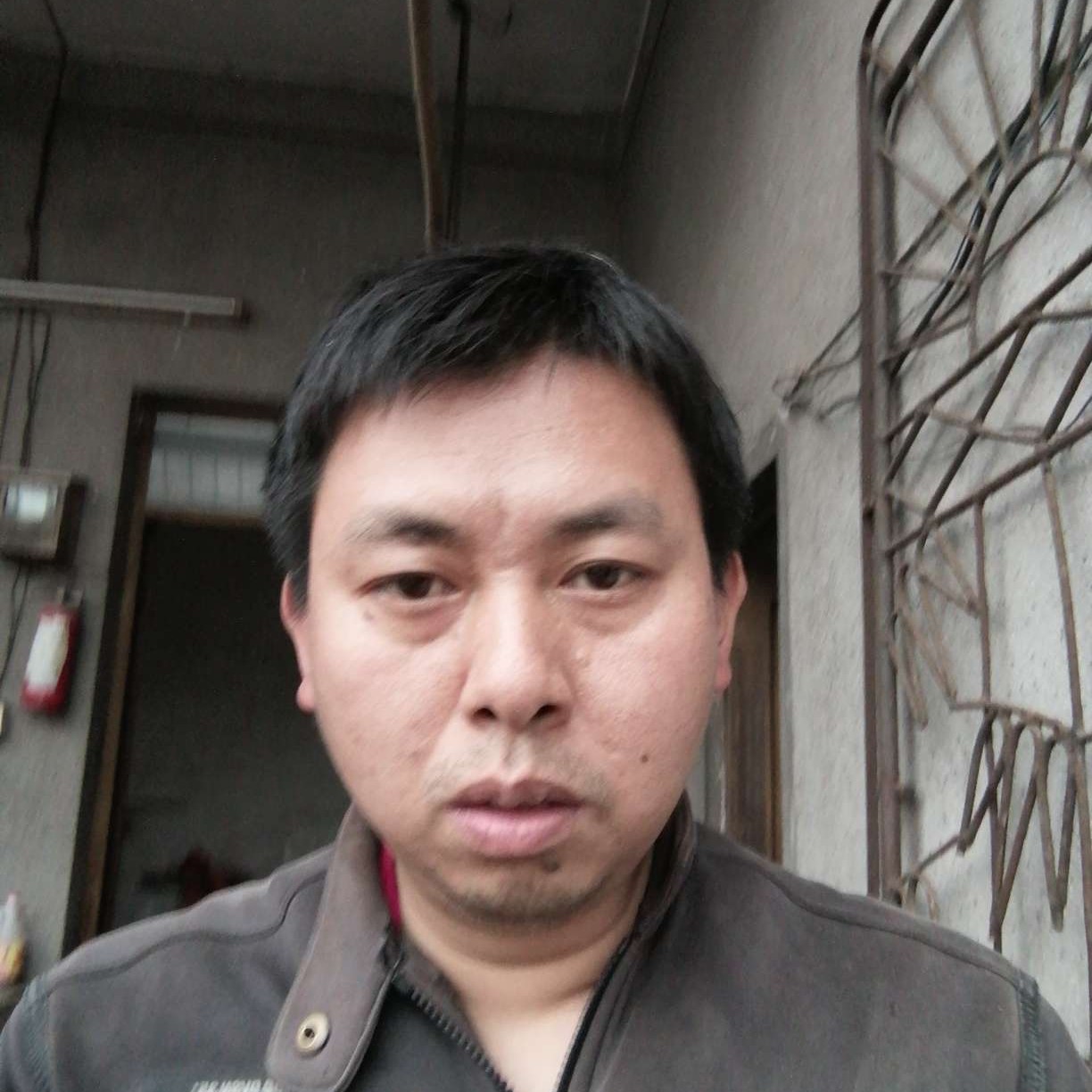 酒窝踢隐形的照片