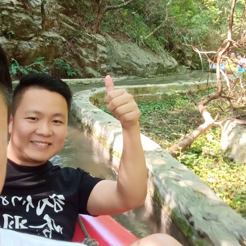 烂漫拾忆小伙的照片