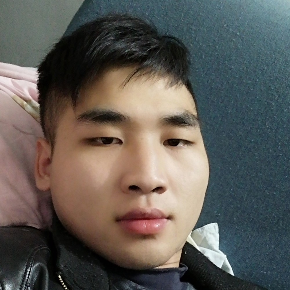 甜美泪了猫咪的照片