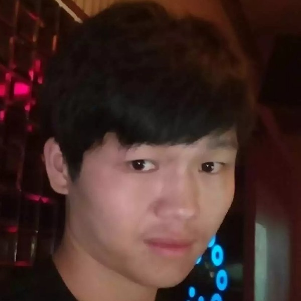 屈庆瑞的照片