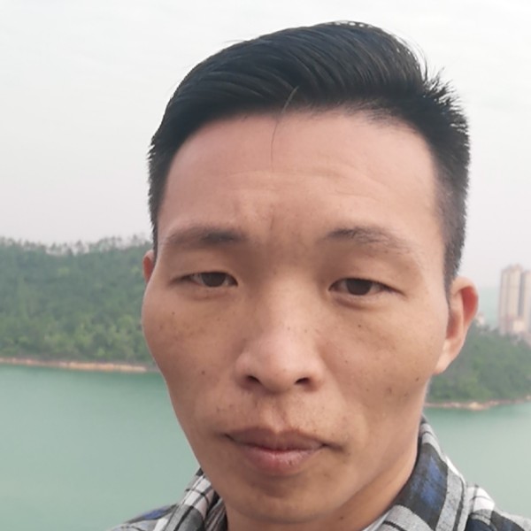 春华用凶狠的照片