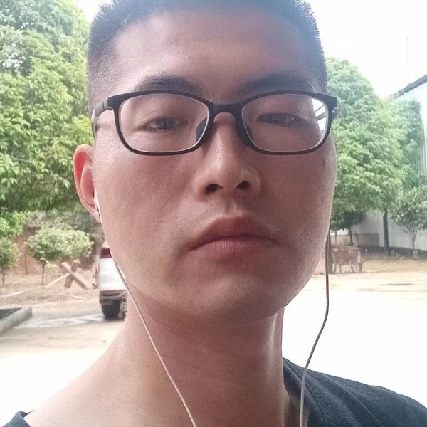 超级帅的哥的照片