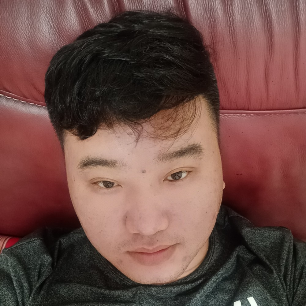 高大威猛汉的照片