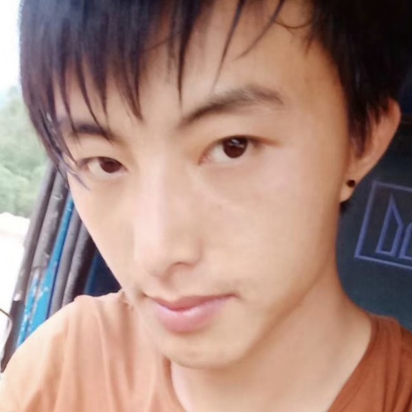 会飞的石渔的照片
