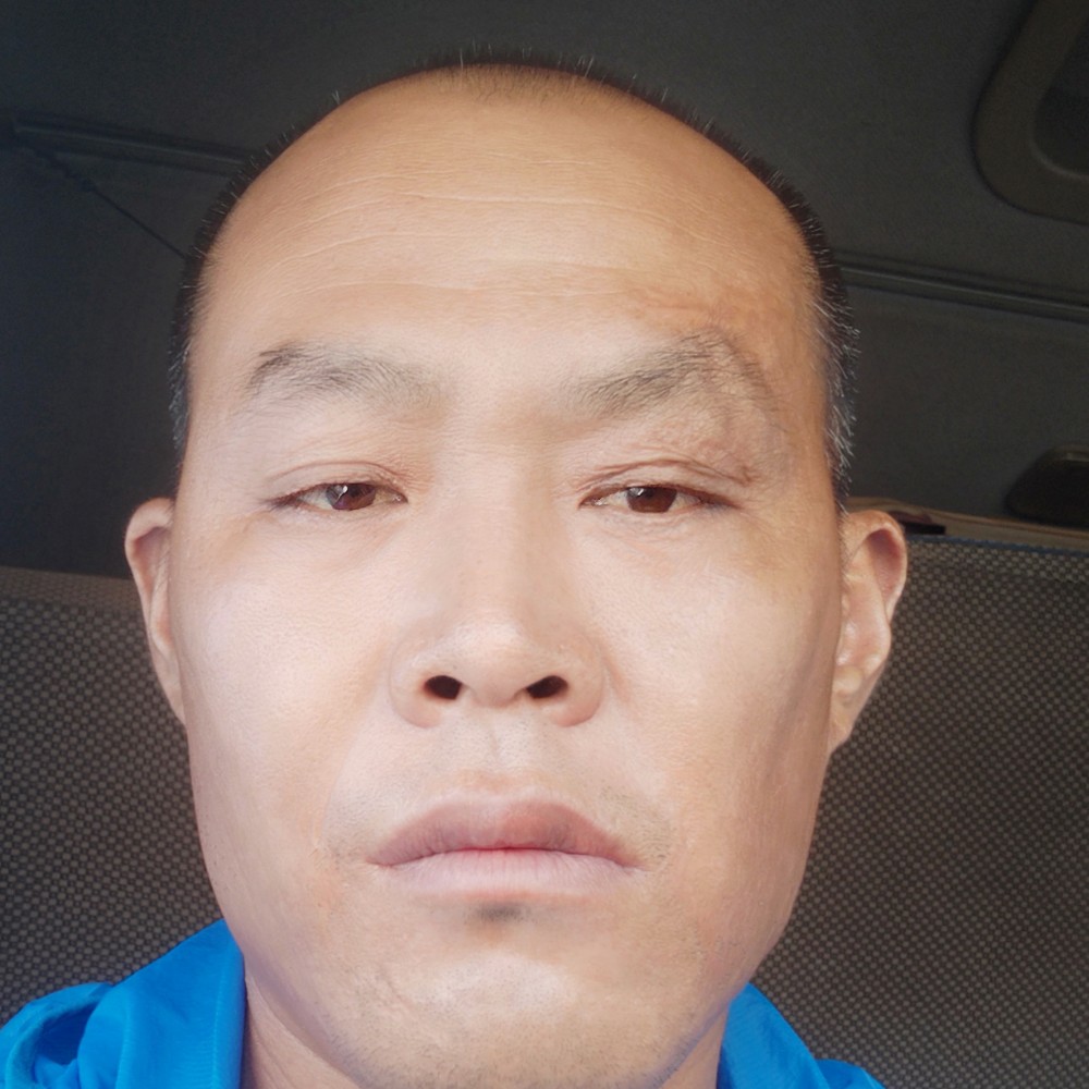 细腻方指甲油的照片
