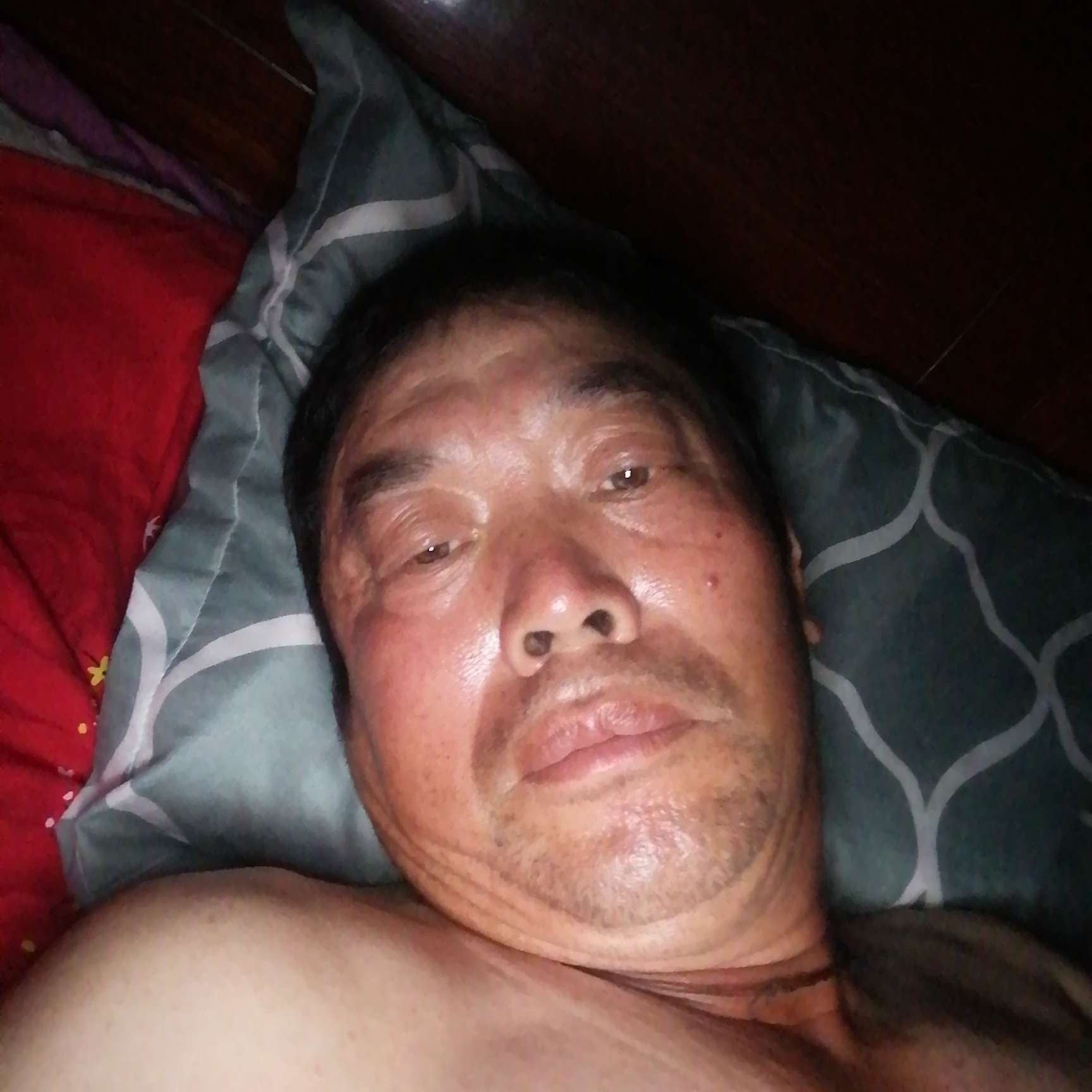 迅速挽手心情的照片