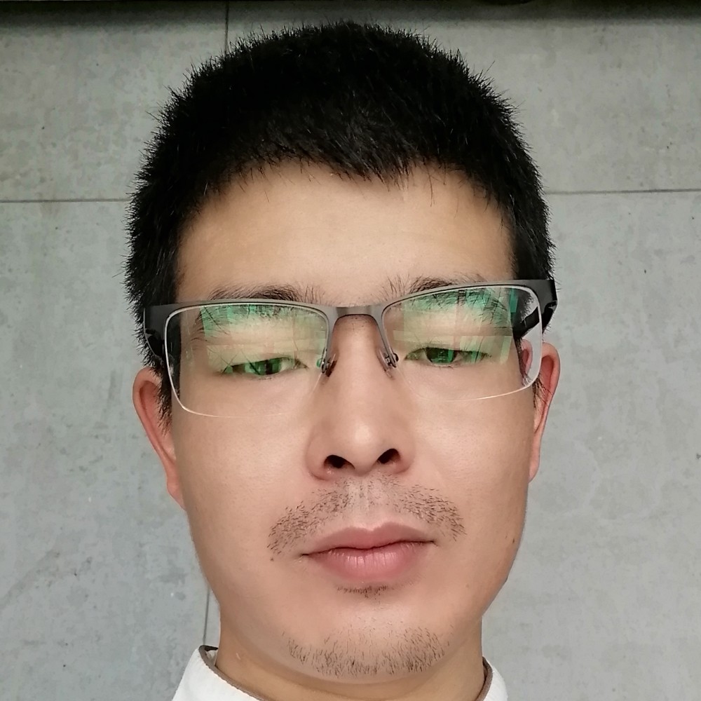 精明和书本的照片