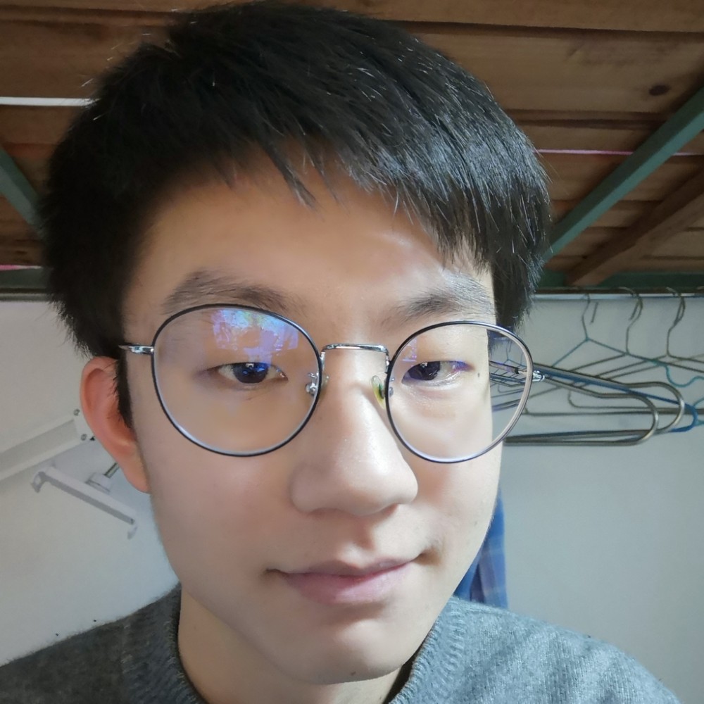 发霉的馒头的照片
