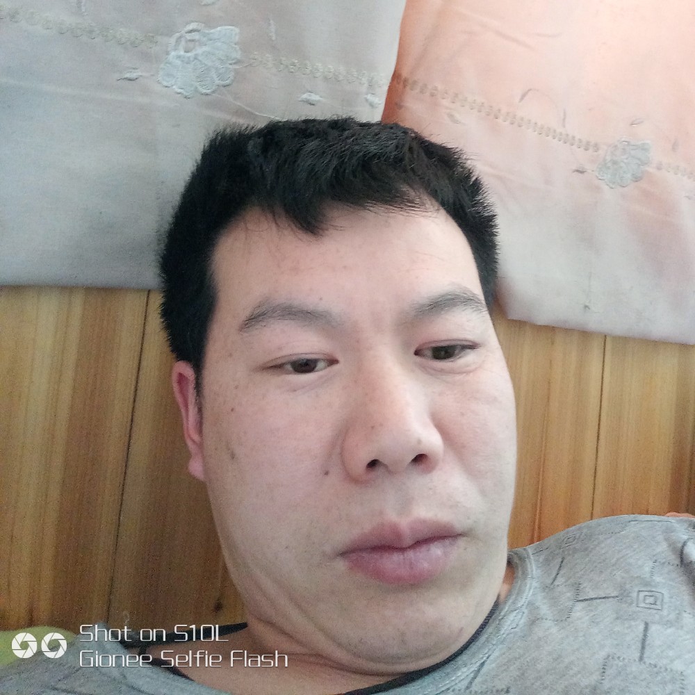 我是谢子权的照片