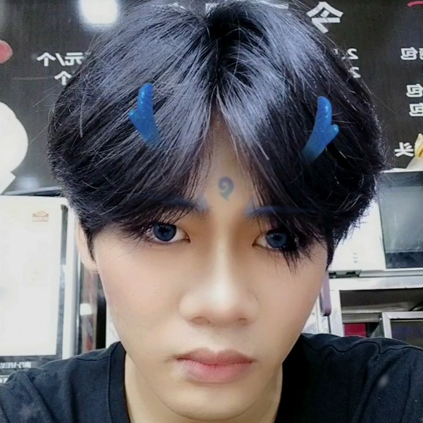 小黄小黄除暴安良的照片