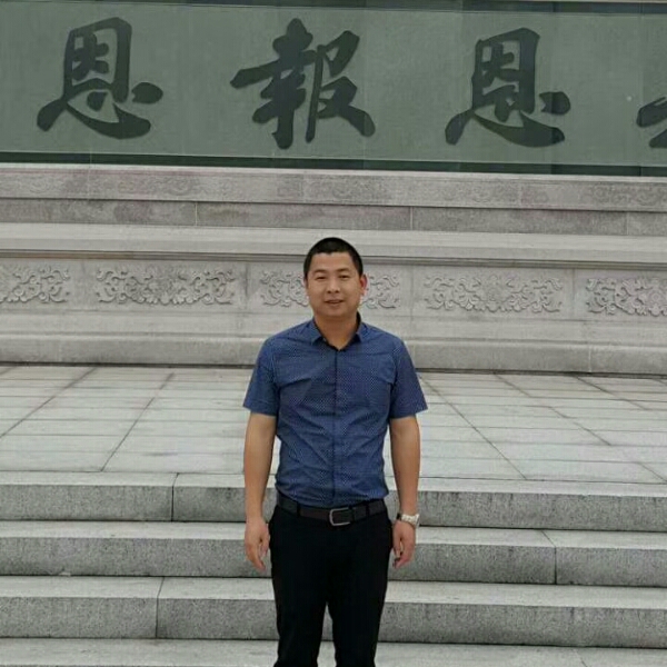 事业男生的照片