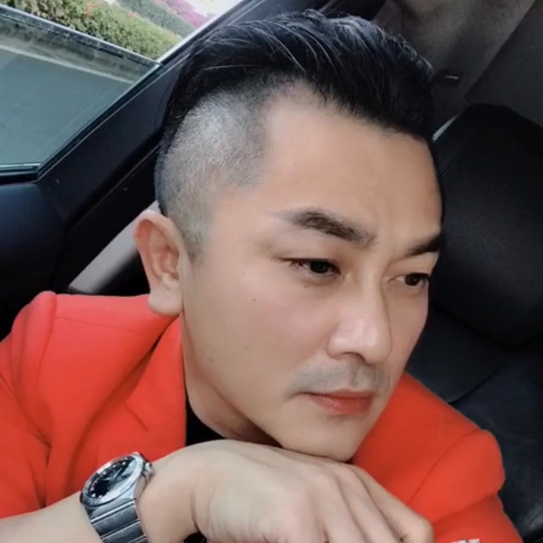 绅士大叔的照片