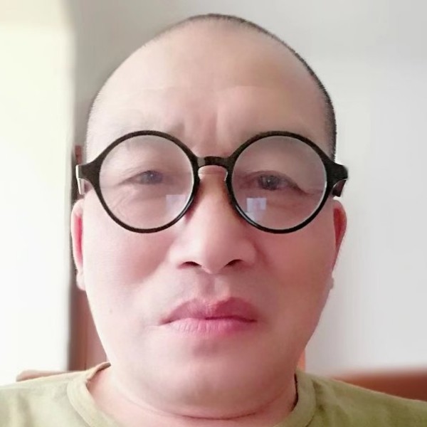 小巧邂逅早晨的照片