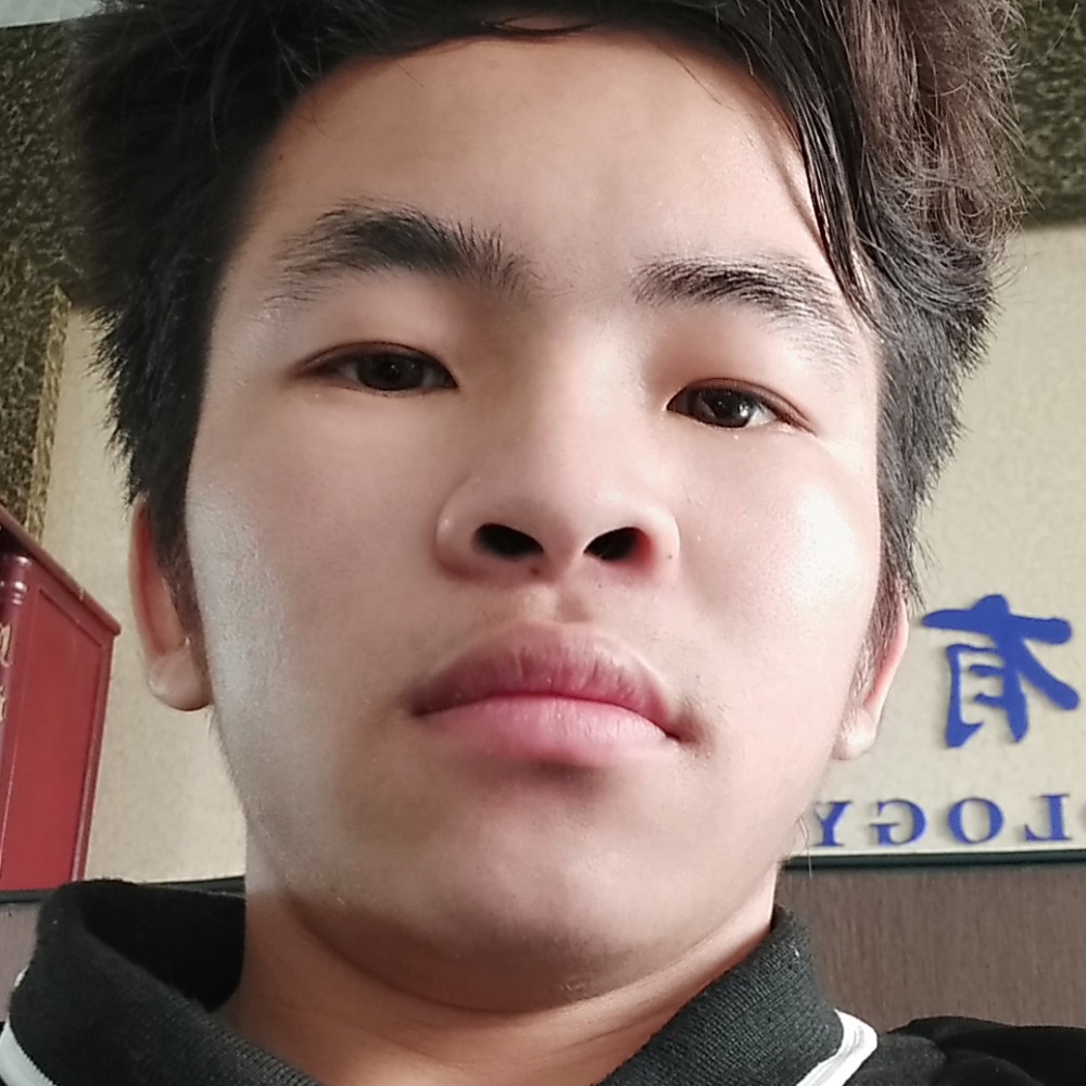 香水深拥快乐的照片