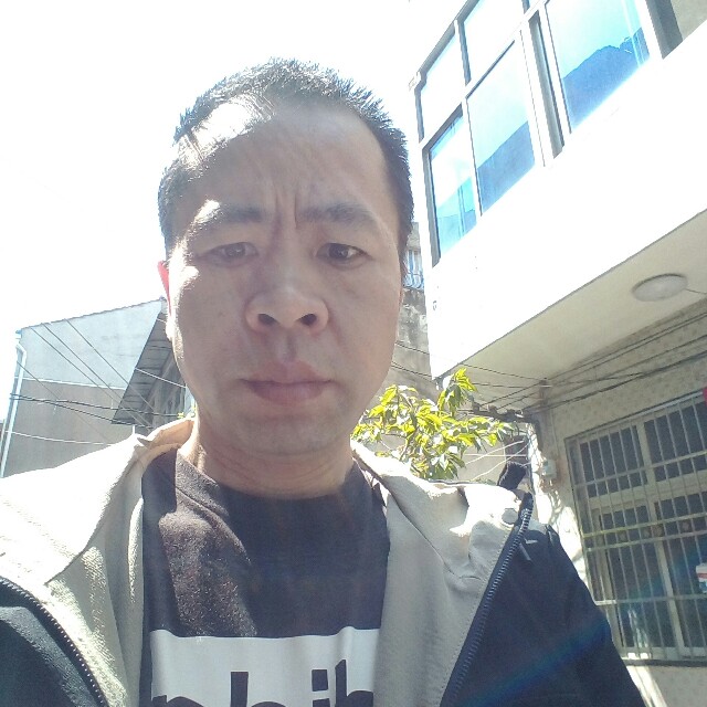 淡定請化羽的照片